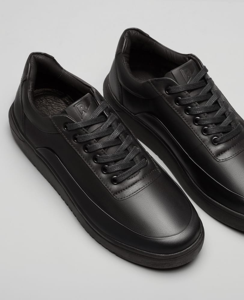 Tenis casual all black RS7 vista superior do cabedal