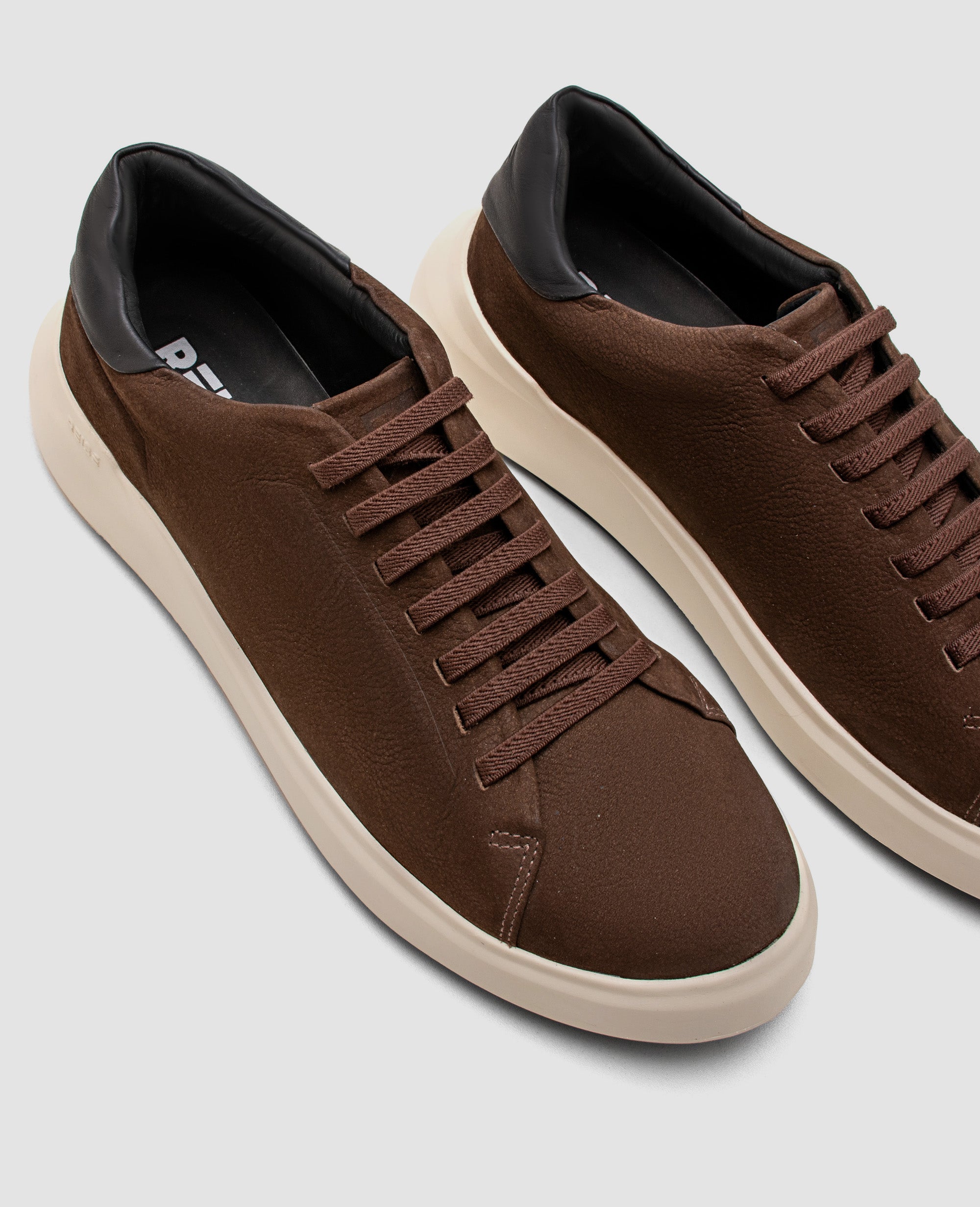 Tenis Casual Nobuck Marrom RS6 GT Vista superior