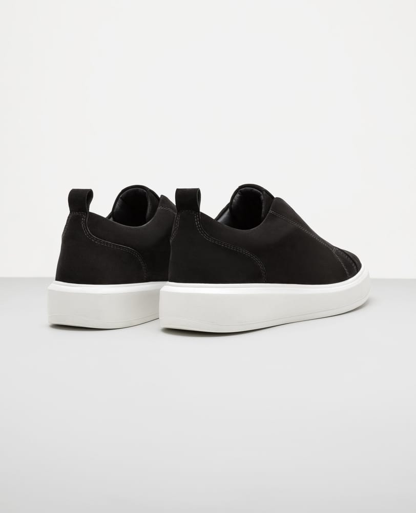 Tenis casual nobuck preto Macan e vista traseira do calcanhar