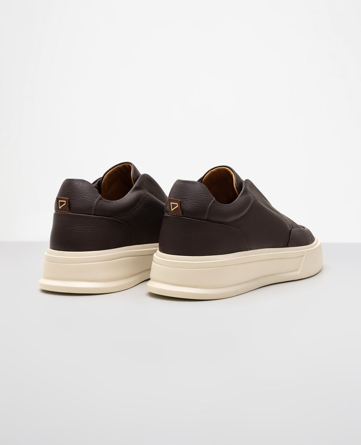 Tênis Casual Phantom Slip-On Marrom