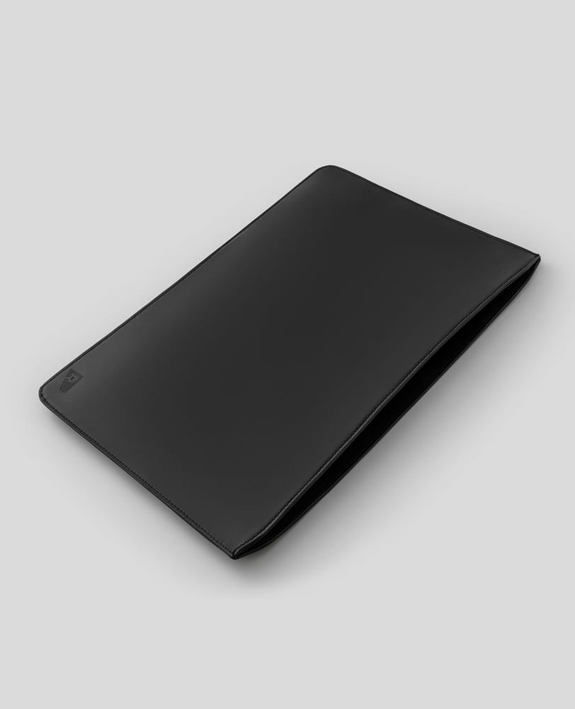 Case Notebook Couro Preta I NYC