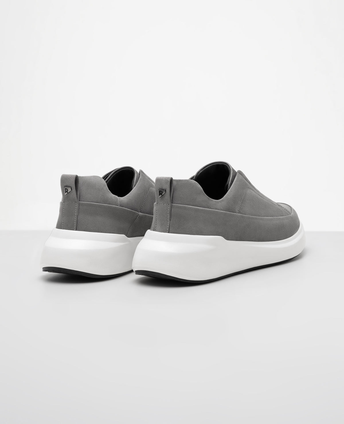Tênis Casual Nobuck Cinza RS7 GT