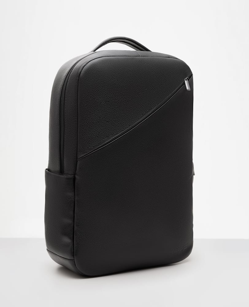 Kit Munich mochila e necessaire vista diagonal