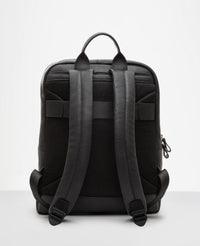Mochila de couro preta Minimal vista traseira com alcas
