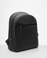 Mochila de Couro Preta Vancouver Vista lateral esquerda