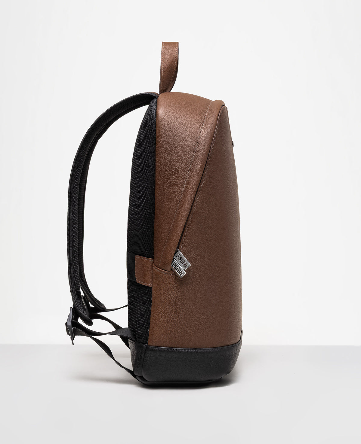 Mochila Barcelona Floater Dark Tan Marrom