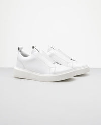Tenis casual branco Macan vista lateral externa