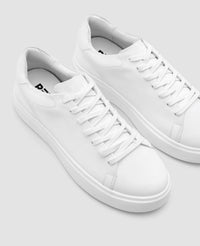Tênis casual branco RS6 Avant vista superior do cabedal e lingueta