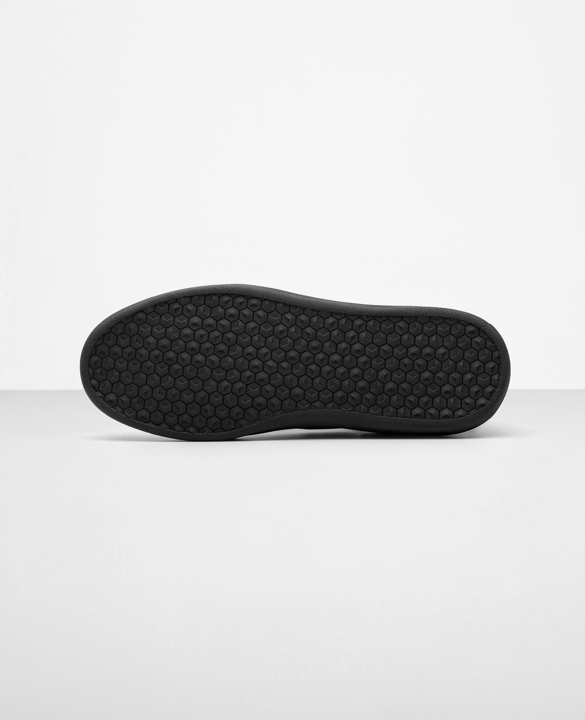Solado do tenis casual knit all black