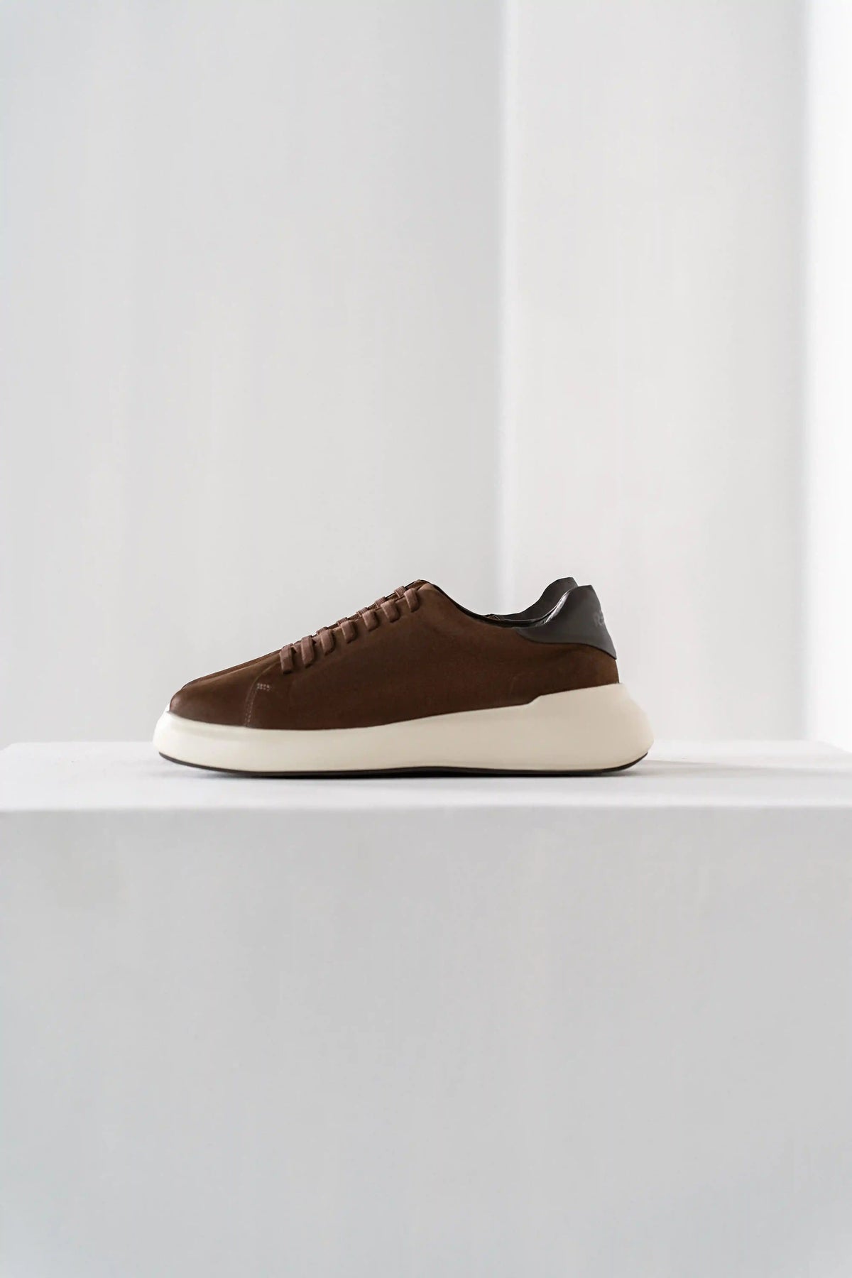 Tênis Casual Nobuck Marrom RS6 GT