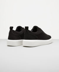 Tenis casual nobuck preto Macan e vista traseira do calcanhar