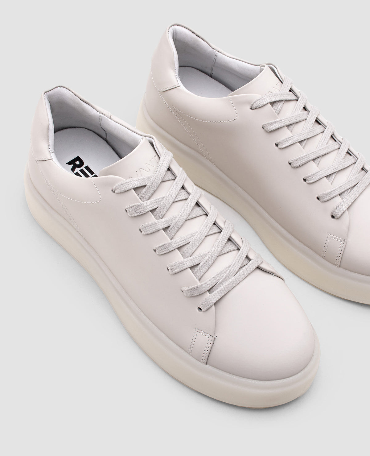 Tênis Casual Off White RS6 Avant