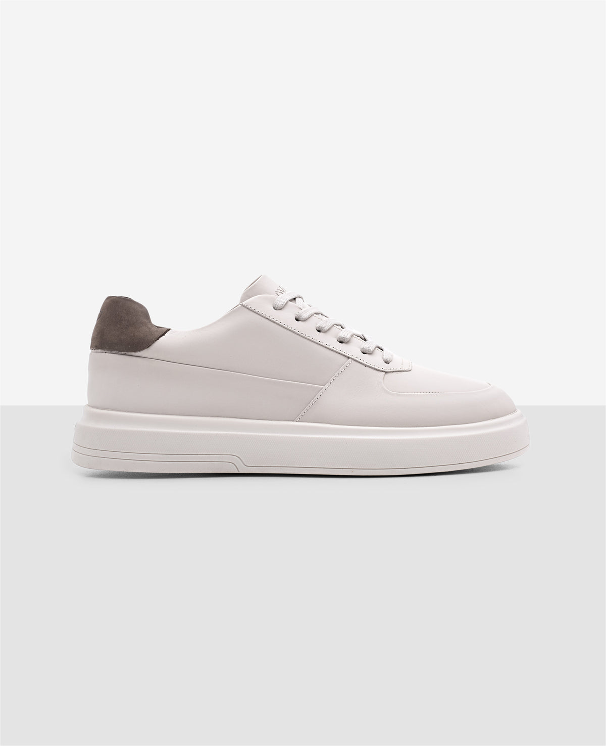 Tênis Casual Off White RS7 Avant