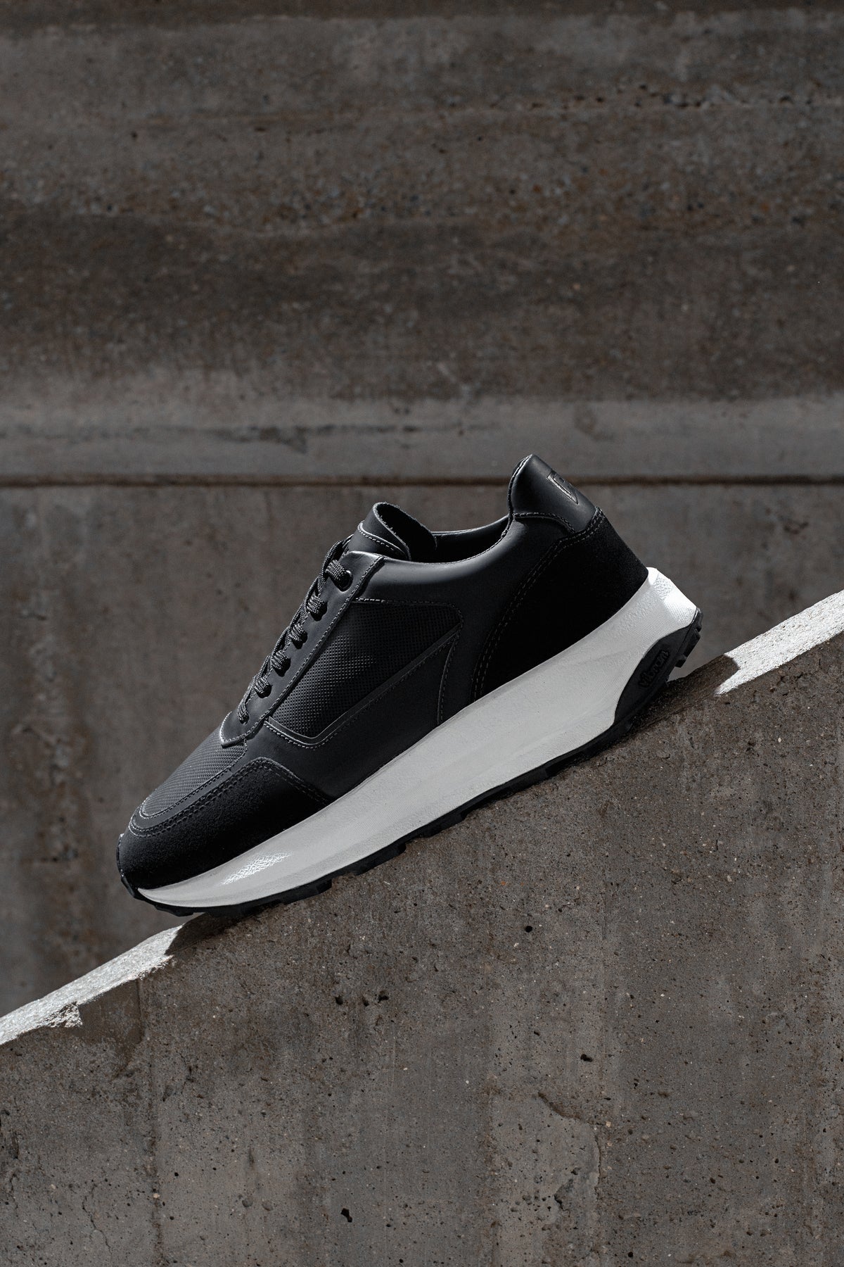 Tenis de Couro Preto 911 Carrera Lateral