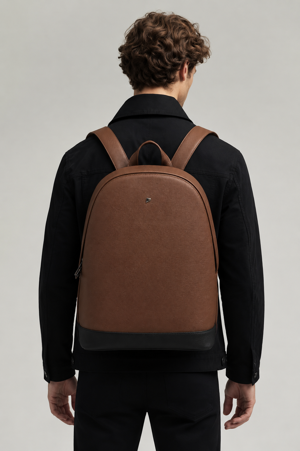 Mochila Barcelona Floater Dark Tan Marrom