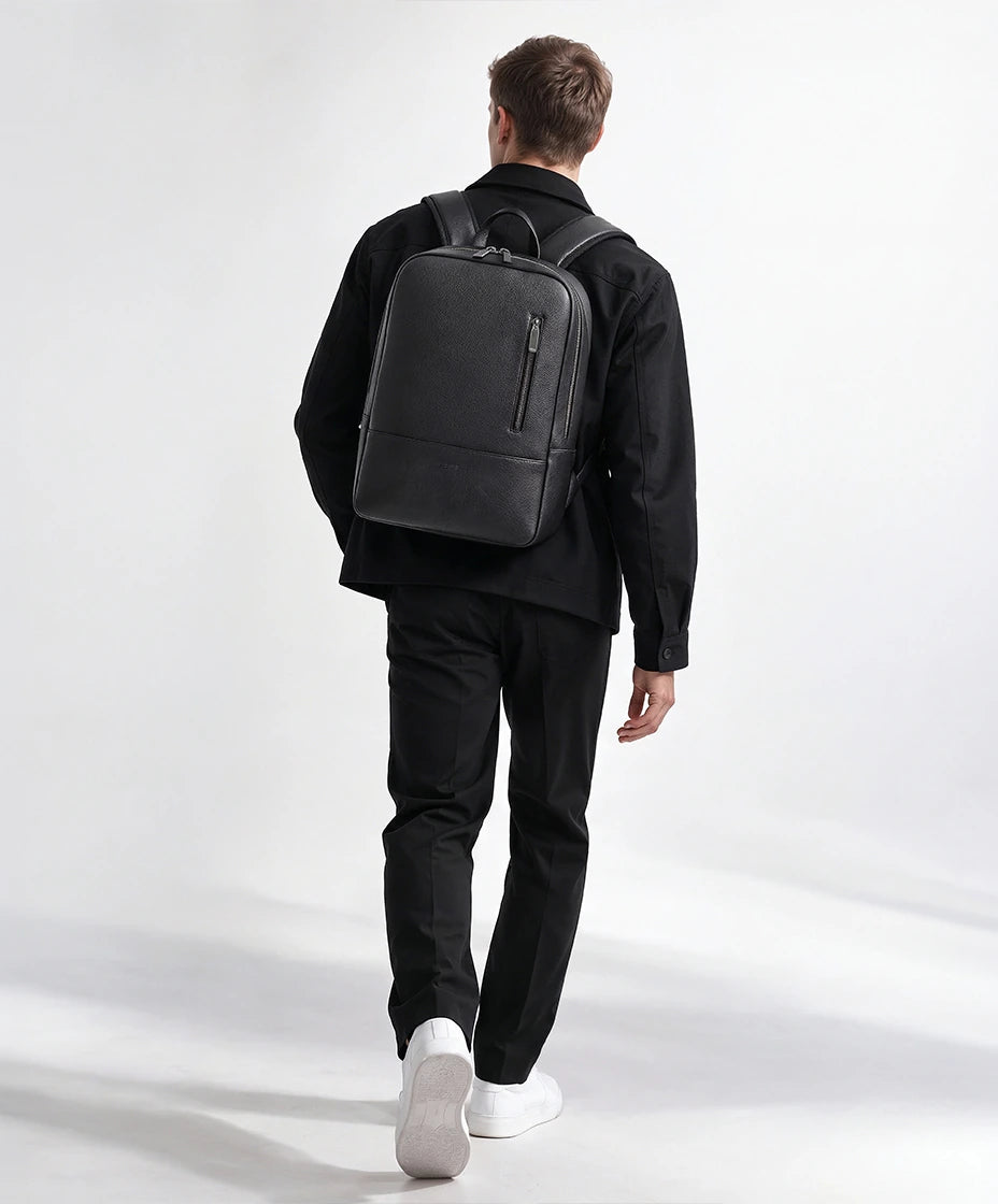 Mochila de Couro Preta Ambition