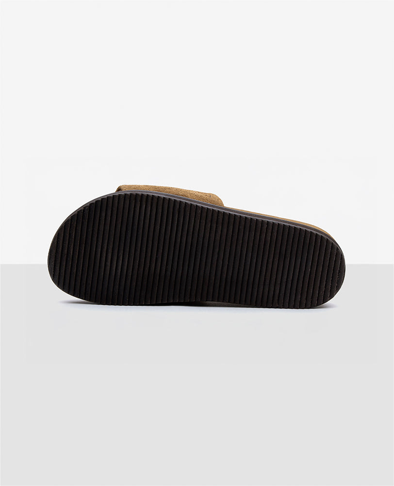 Chinelo Slide Camurça Caramelo R8